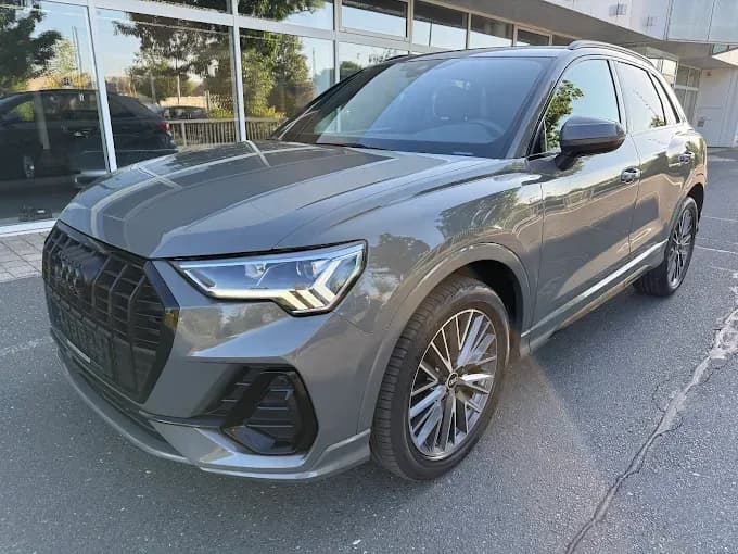 Verkaufsausstellung - Besuchen Sie unsere Verkaufsausstellung mit einer Mischung an Topfahrzeugen